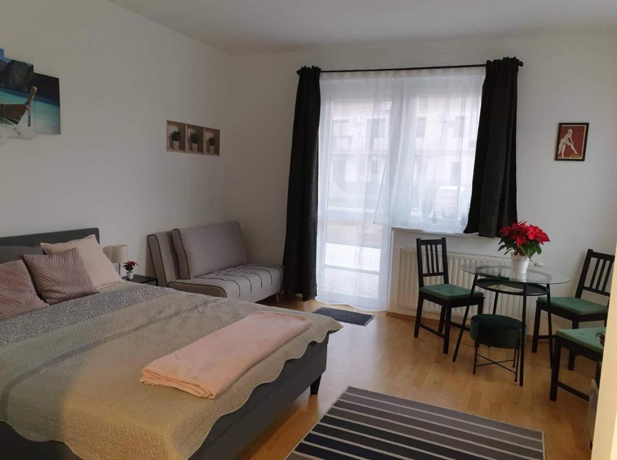 Relax Apartman Veresegyhaz Exterior photo